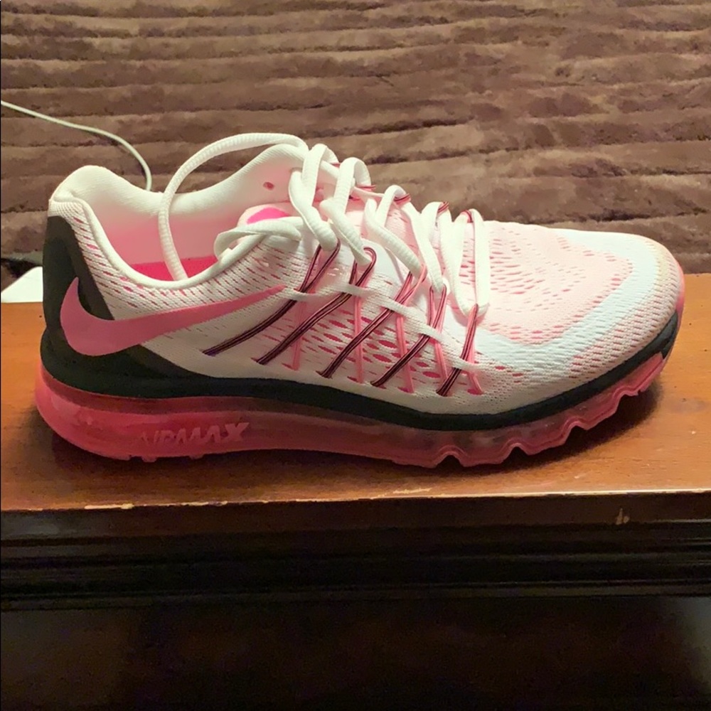 Women’s Nike Airmax - Picture 1 of 7